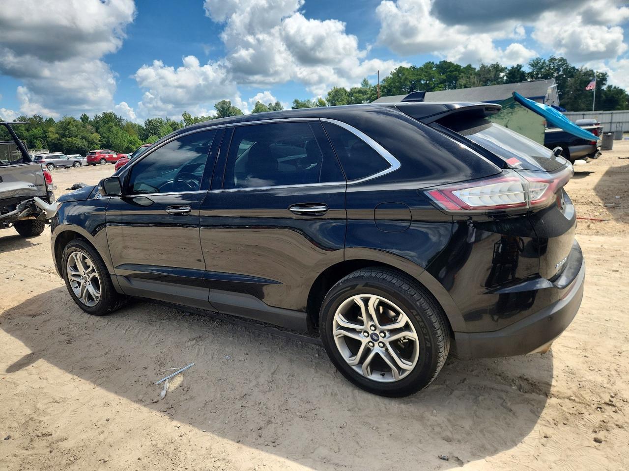 2017 Ford Edge Titanium - Фото 2