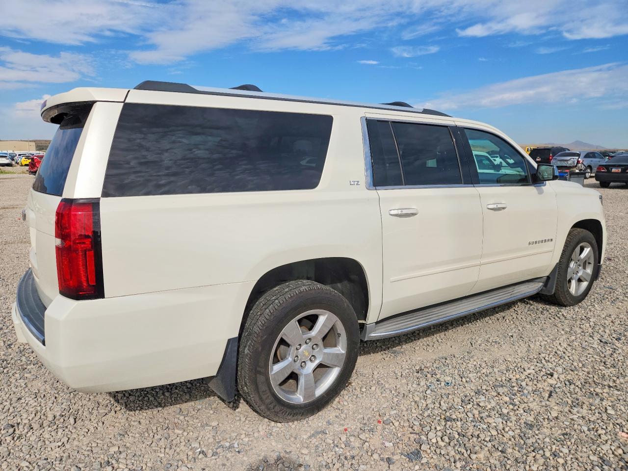 2015 Chevrolet Suburban K1500 Ltz - Фото 3