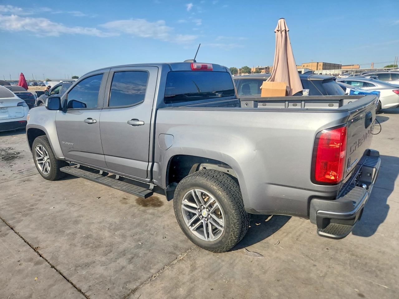 2021 Chevrolet Colorado - Фото 2