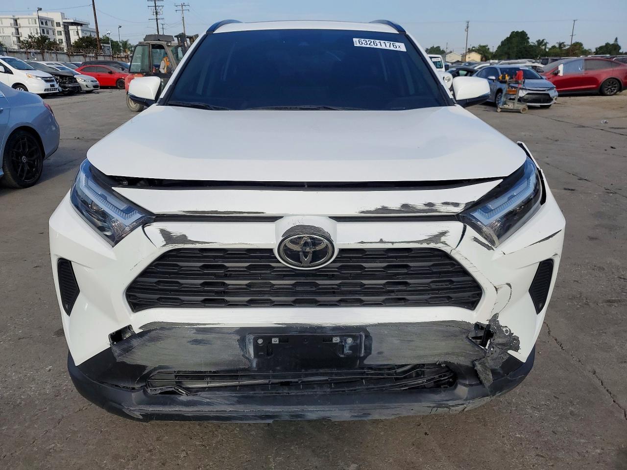 2025 Toyota Rav4 Hybrid Xle - Image 5