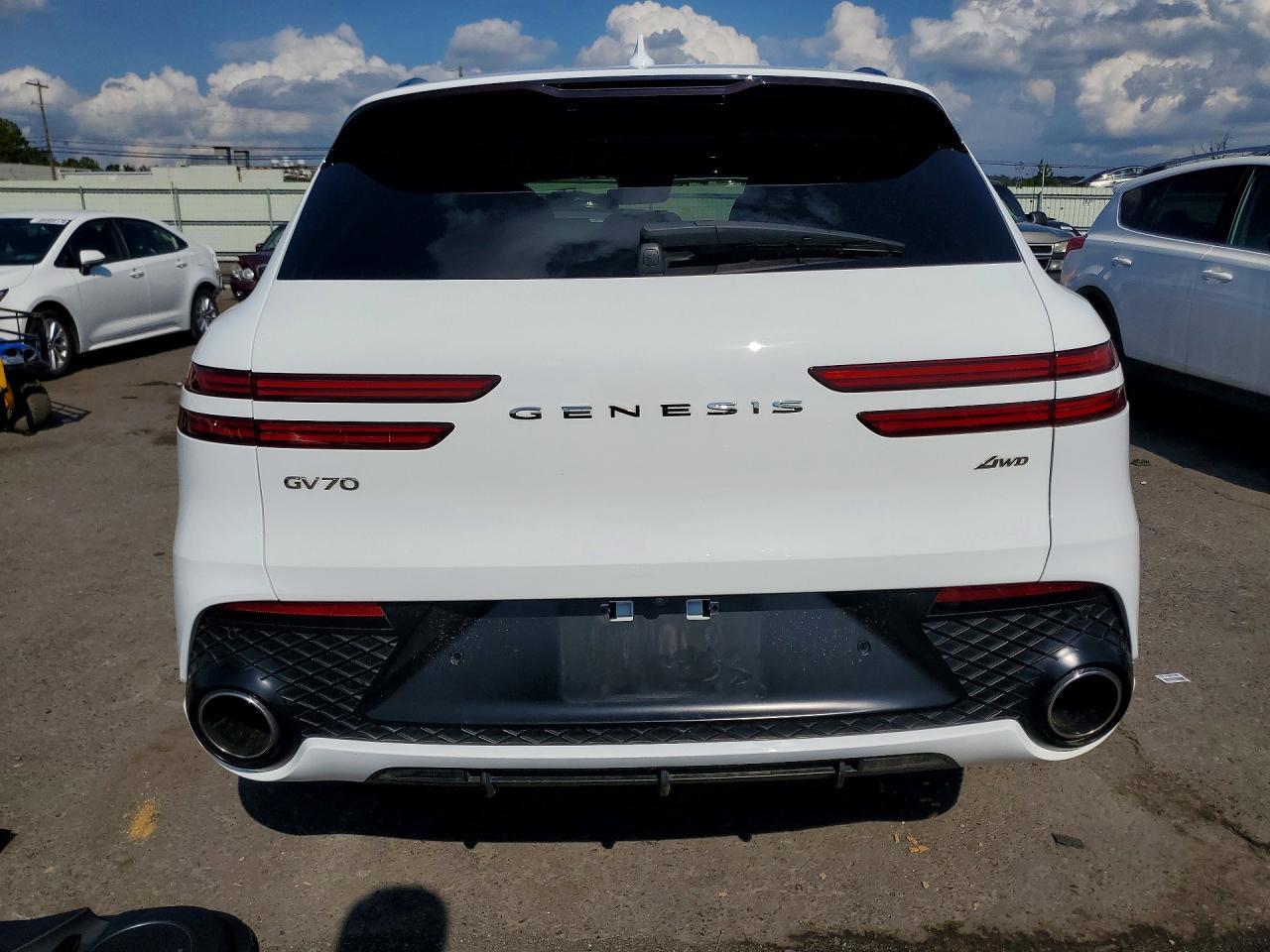 2025 Genesis Gv70 2.5T Standard - Image 6