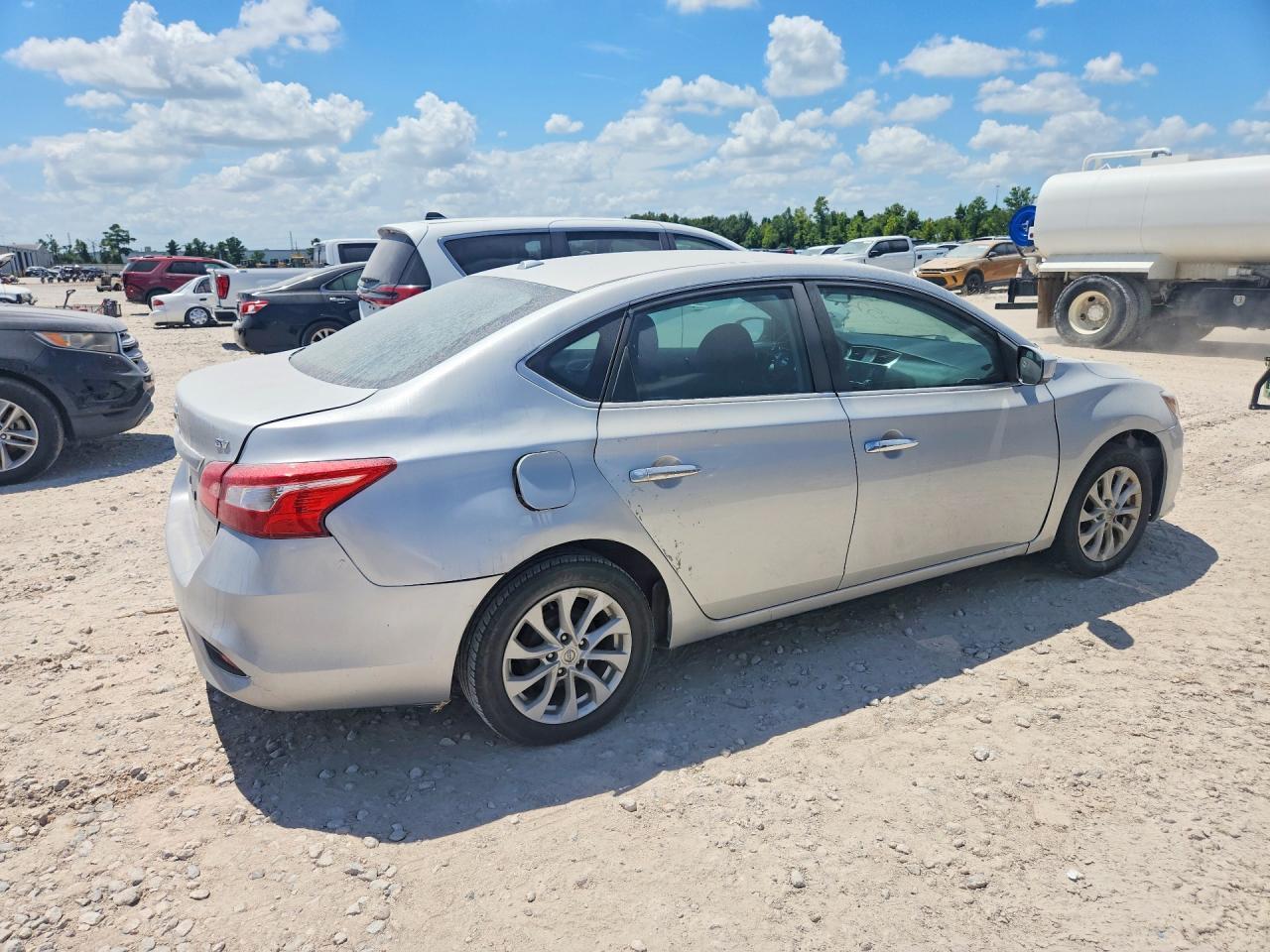 2018 Nissan Sentra Sv - Image 3