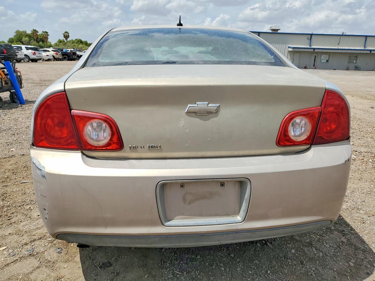 2011 Chevrolet Malibu Ls - Фото 6