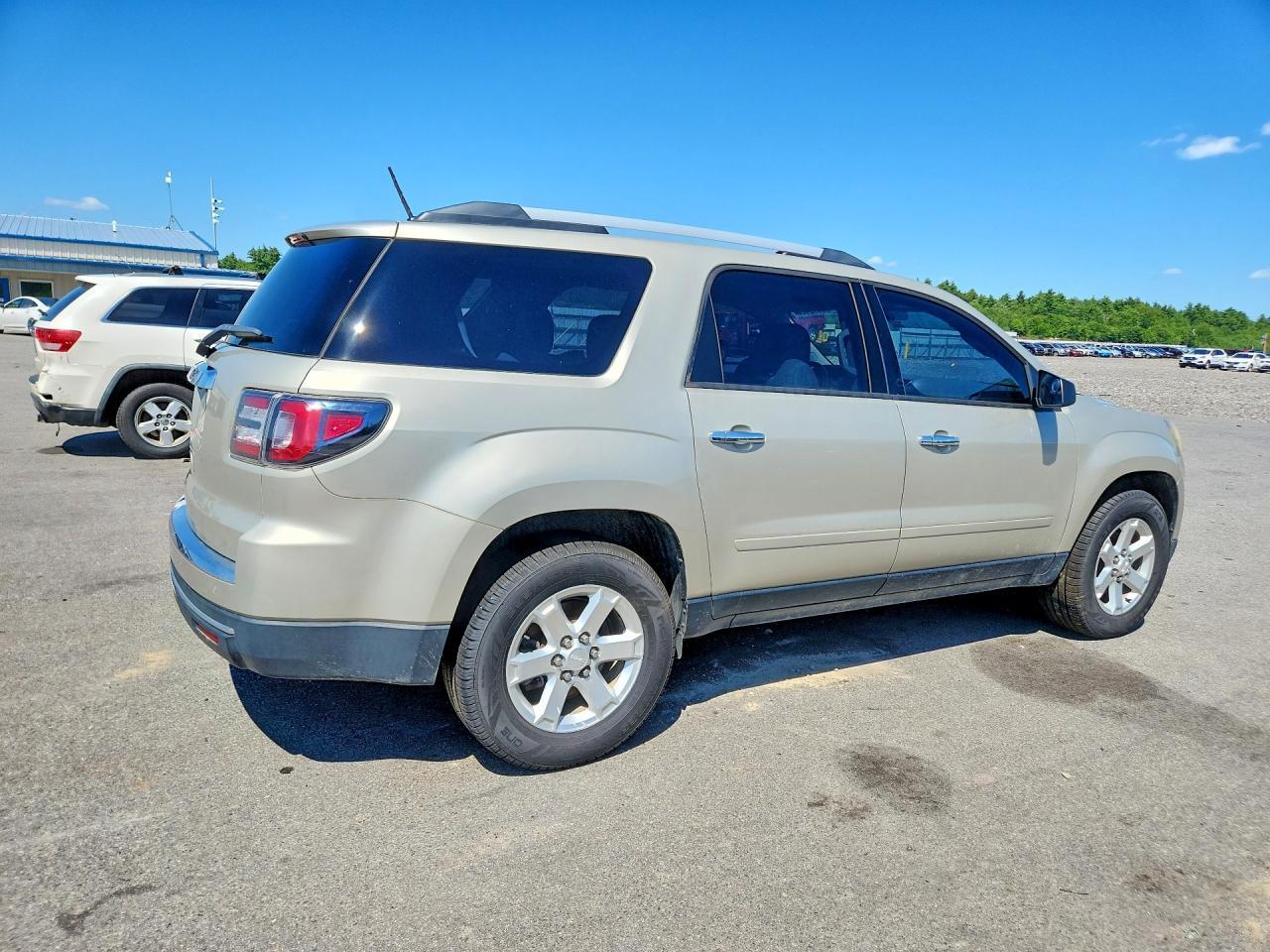 2016 GMC Acadia Sle - Image 3