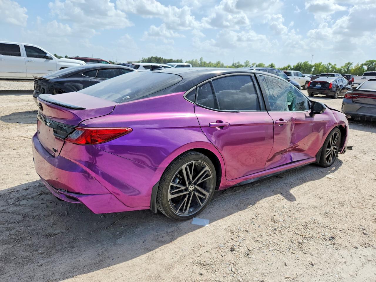 2025 Toyota Camry Xse - Фото 3