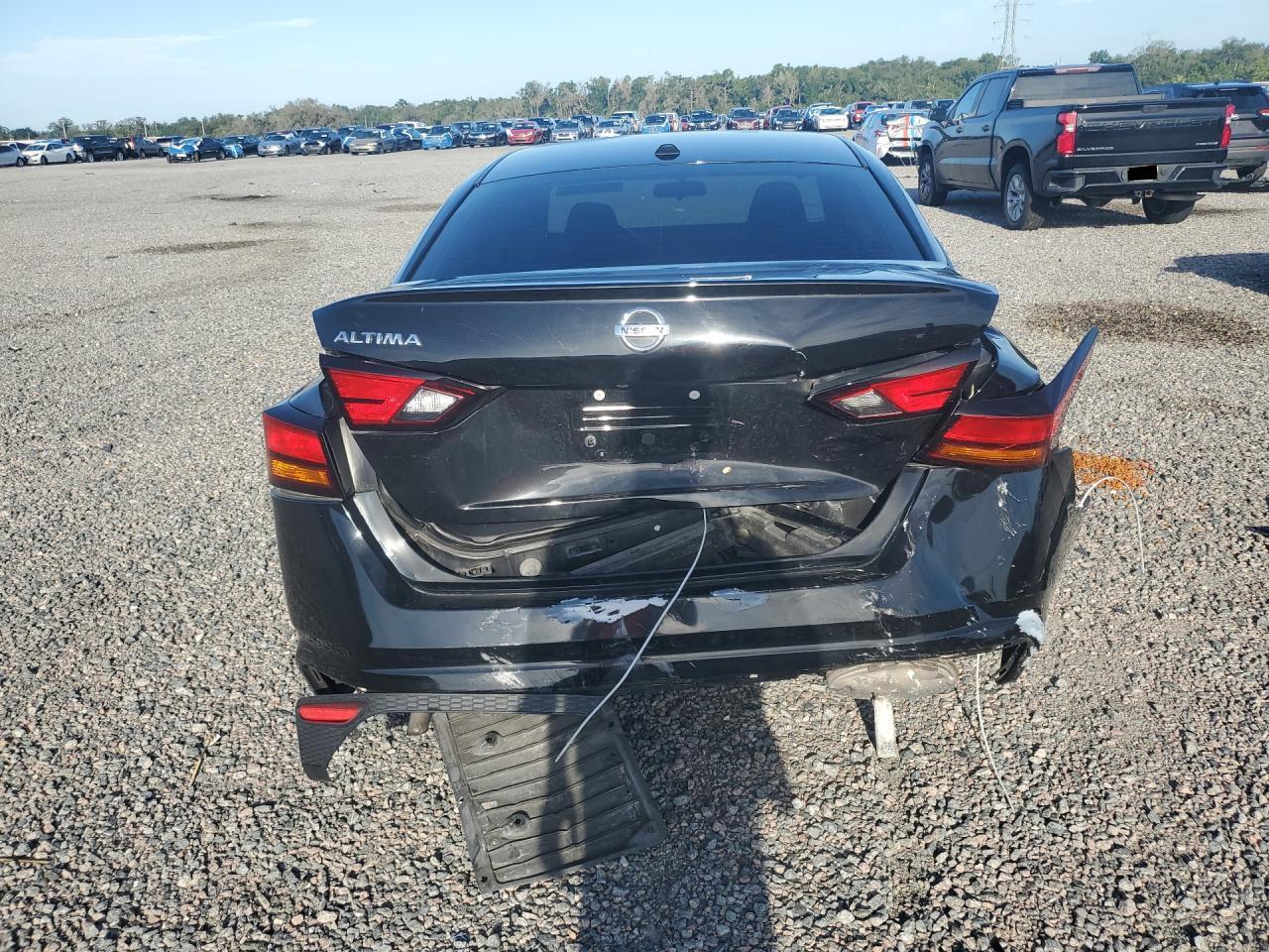 2020 Nissan Altima S - Image 6