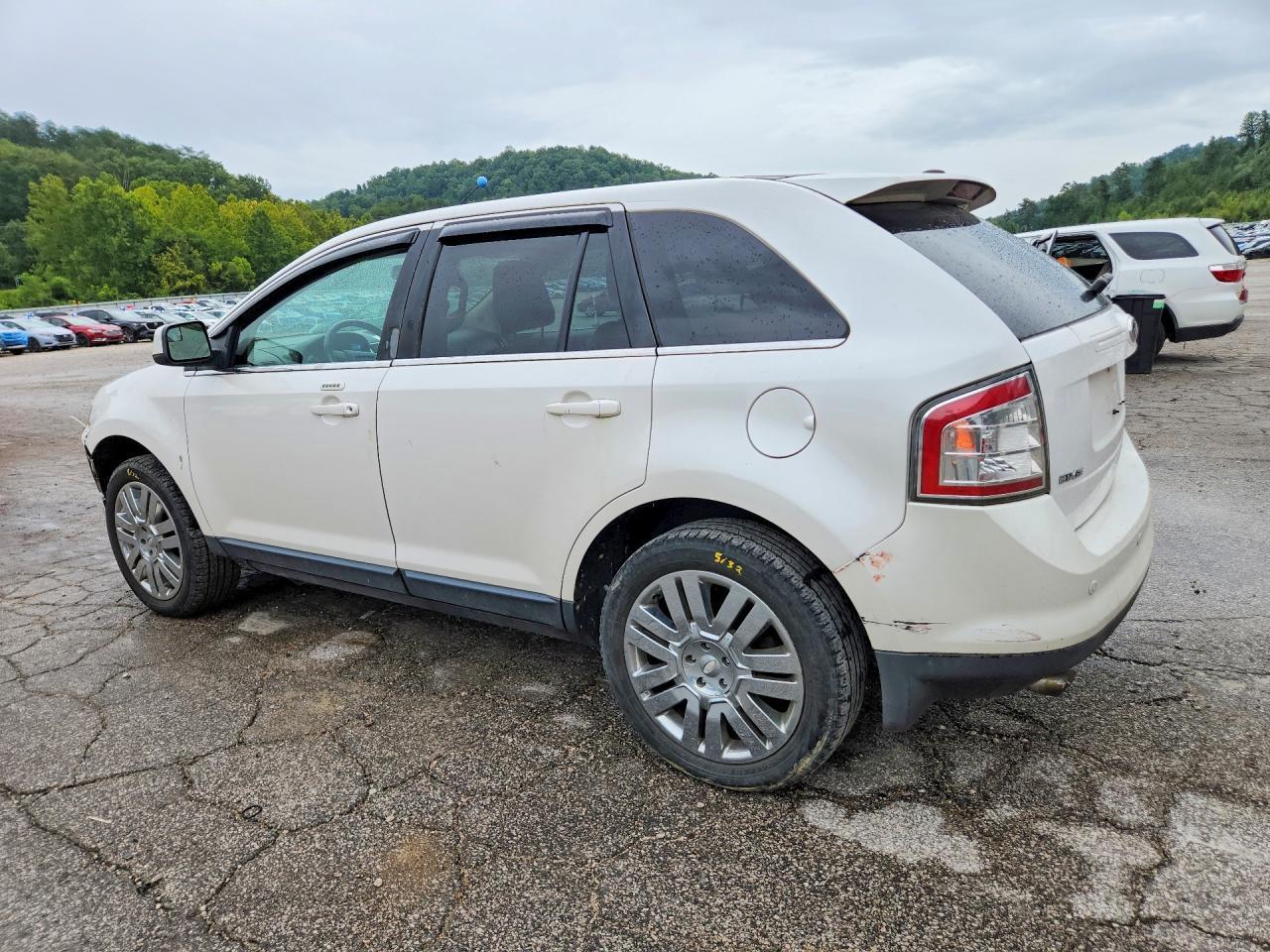2010 Ford Edge - Image 2