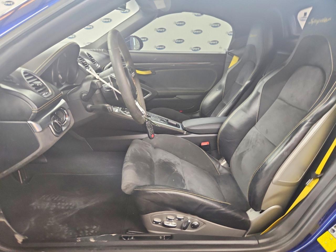 2021 Porsche Boxster Spyder - Фото 7