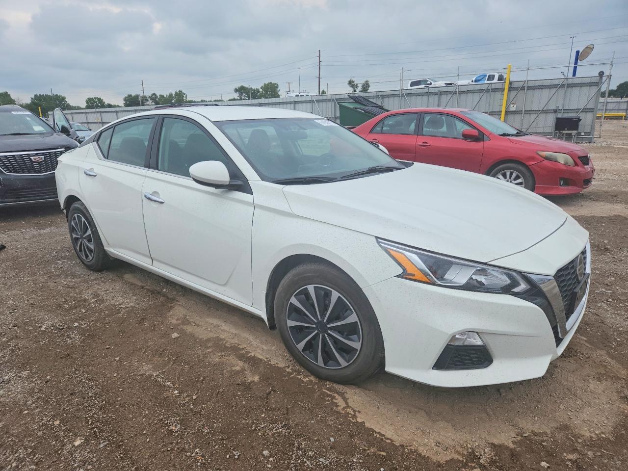 2019 Nissan Altima S - Фото 4