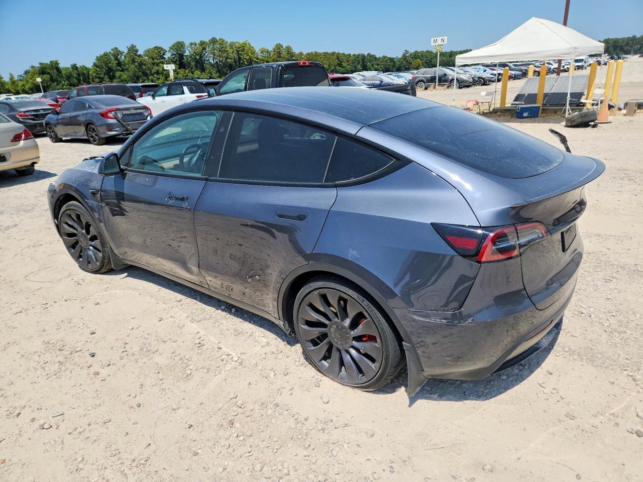 2023 Tesla Model Y - Image 2