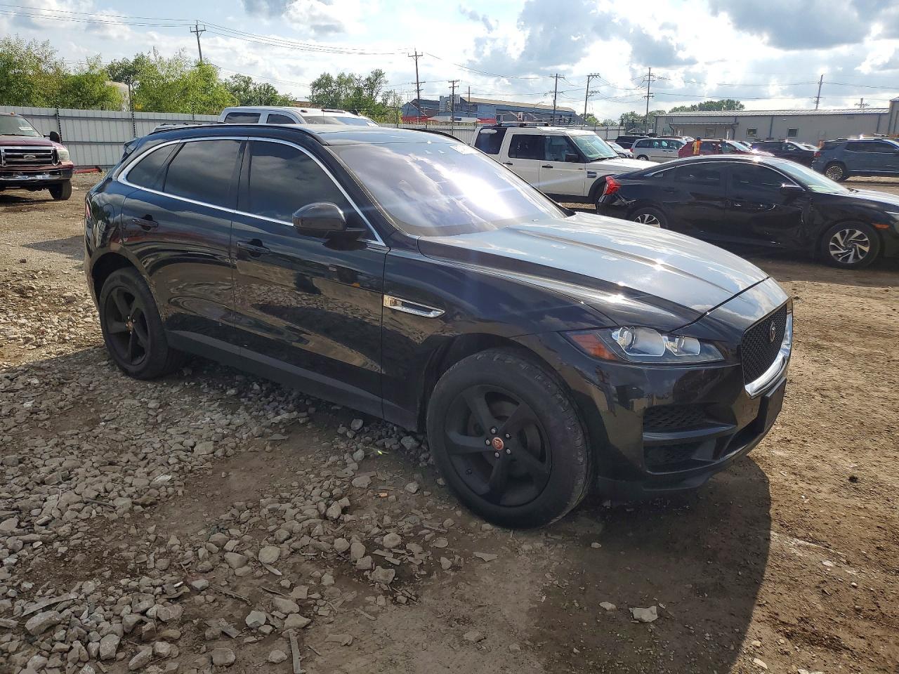 2020 Jaguar F-Pace Premium - Фото 4