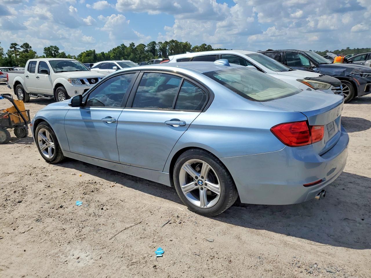 2014 BMW 328 I - Image 2