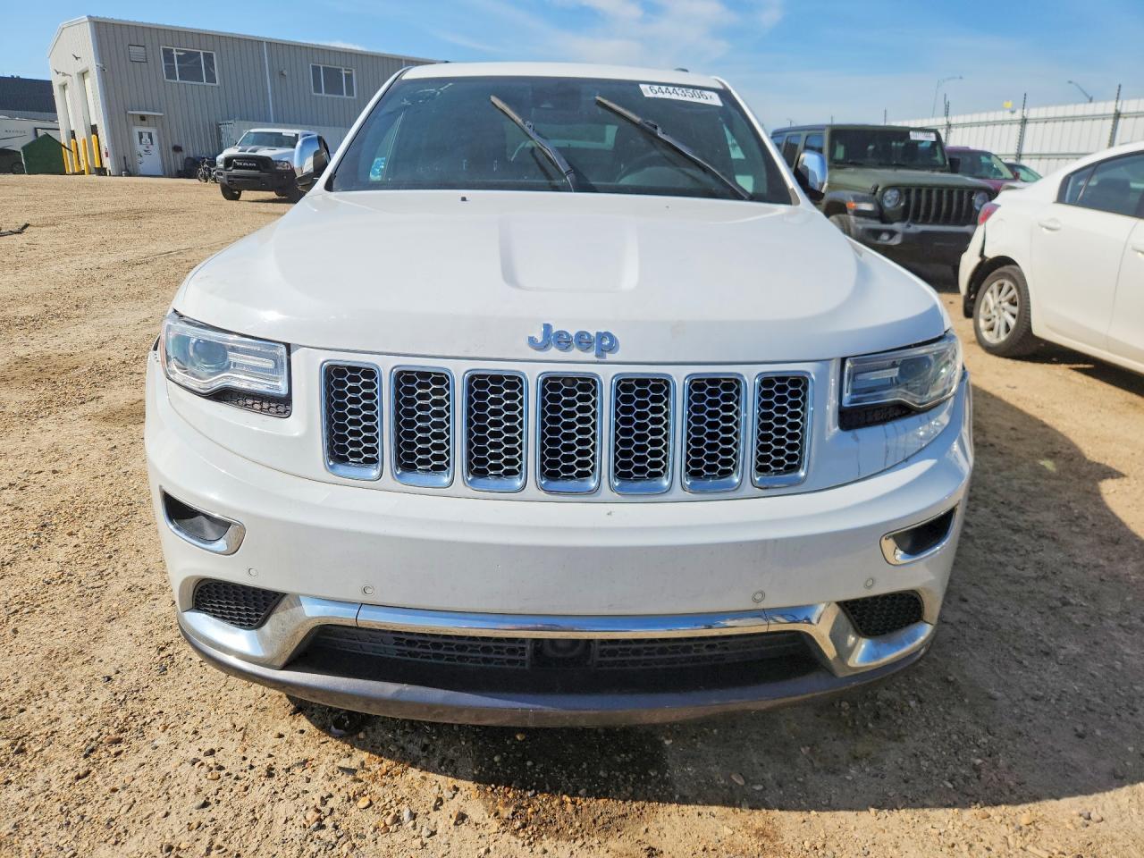 2014 Jeep Grand Cherokee Summit - Image 5