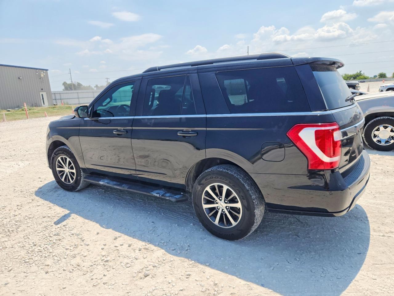 2020 Ford Expedition Xlt - Фото 2