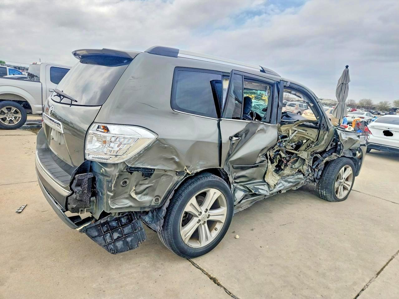 2011 Toyota Highlander Limited - Фото 3