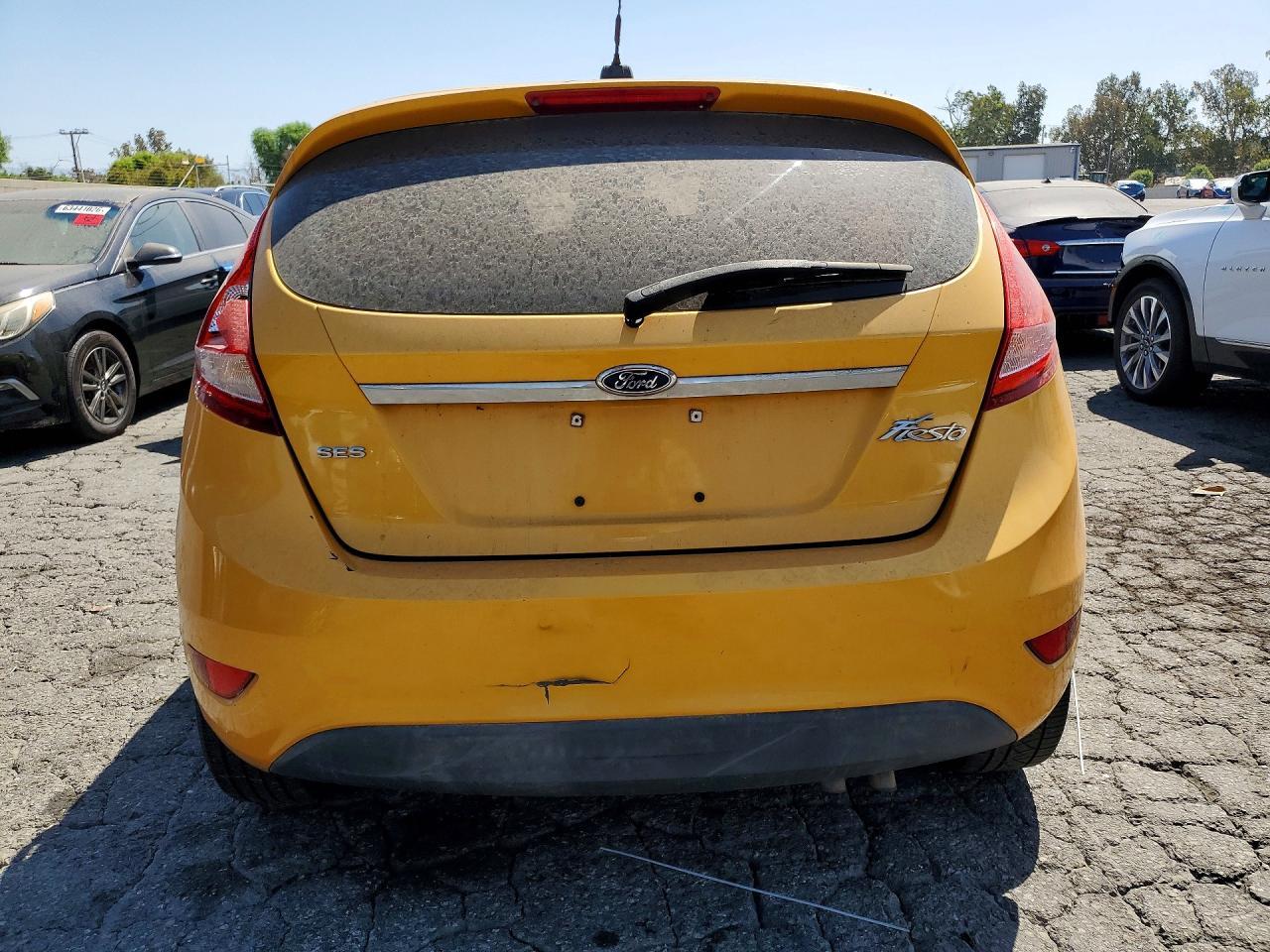 2011 Ford Fiesta Ses - Фото 6