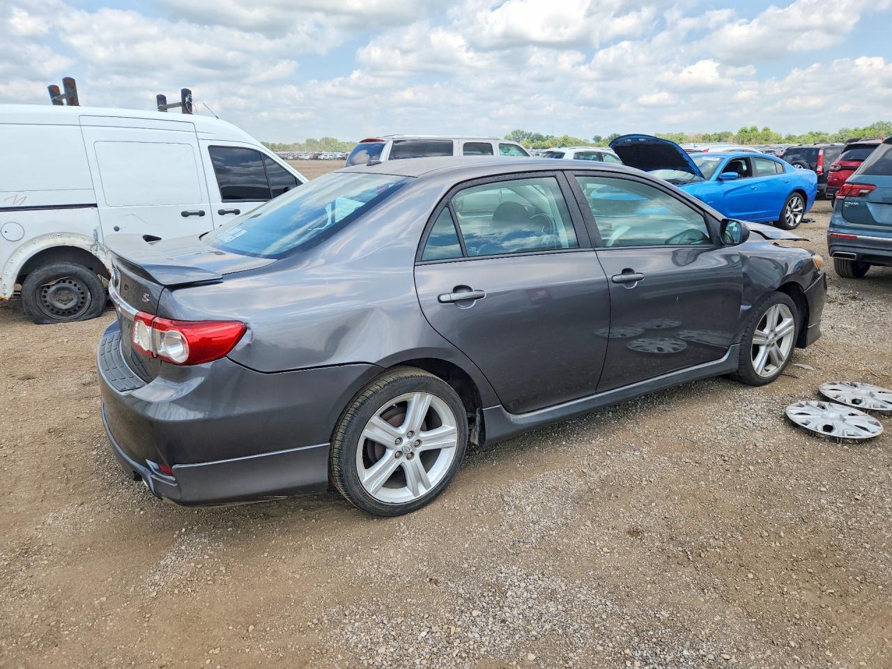 2013 Toyota Corolla S - Фото 3