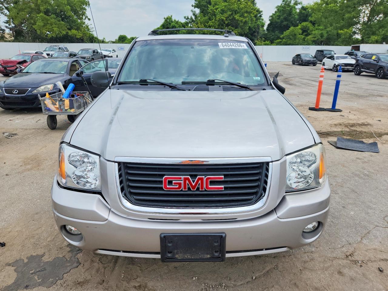 2004 GMC Envoy - Фото 5