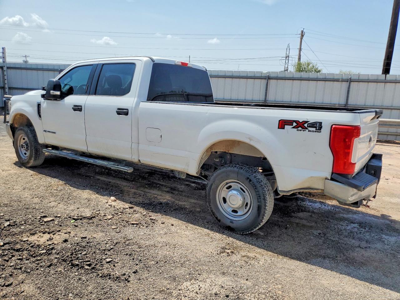 2018 Ford F250 Super Duty - Фото 2