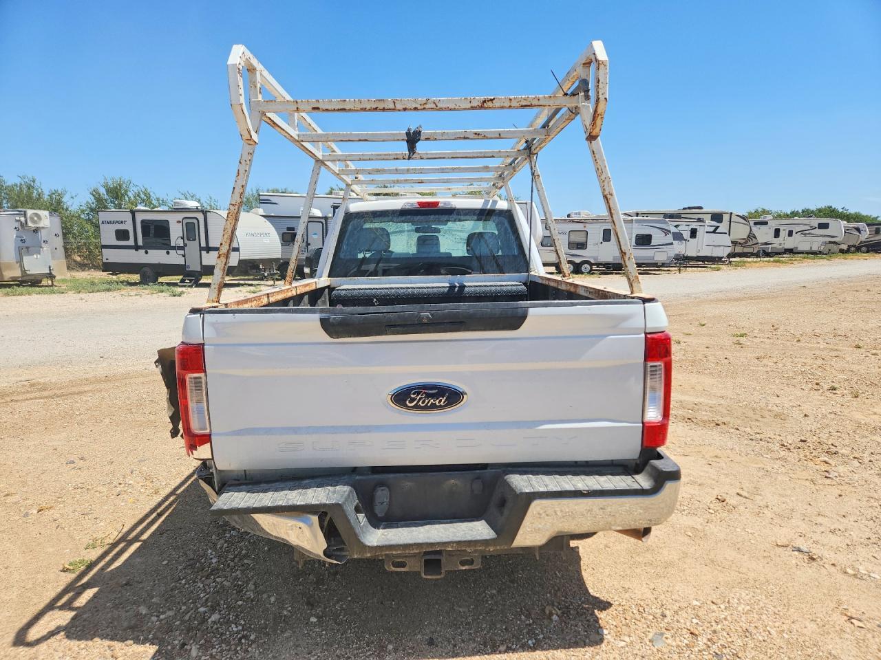 2018 Ford F250 Super Duty - Фото 6