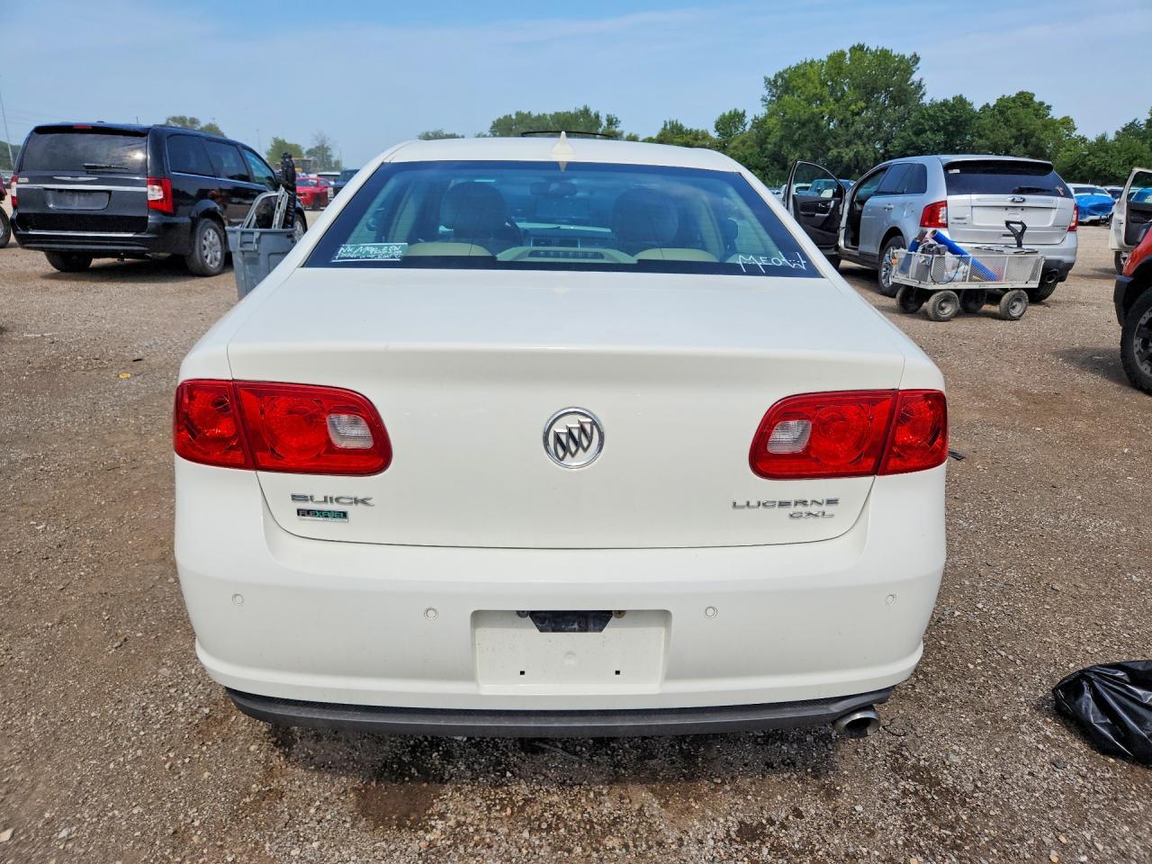 2011 Buick Lucerne Cxl - Фото 6