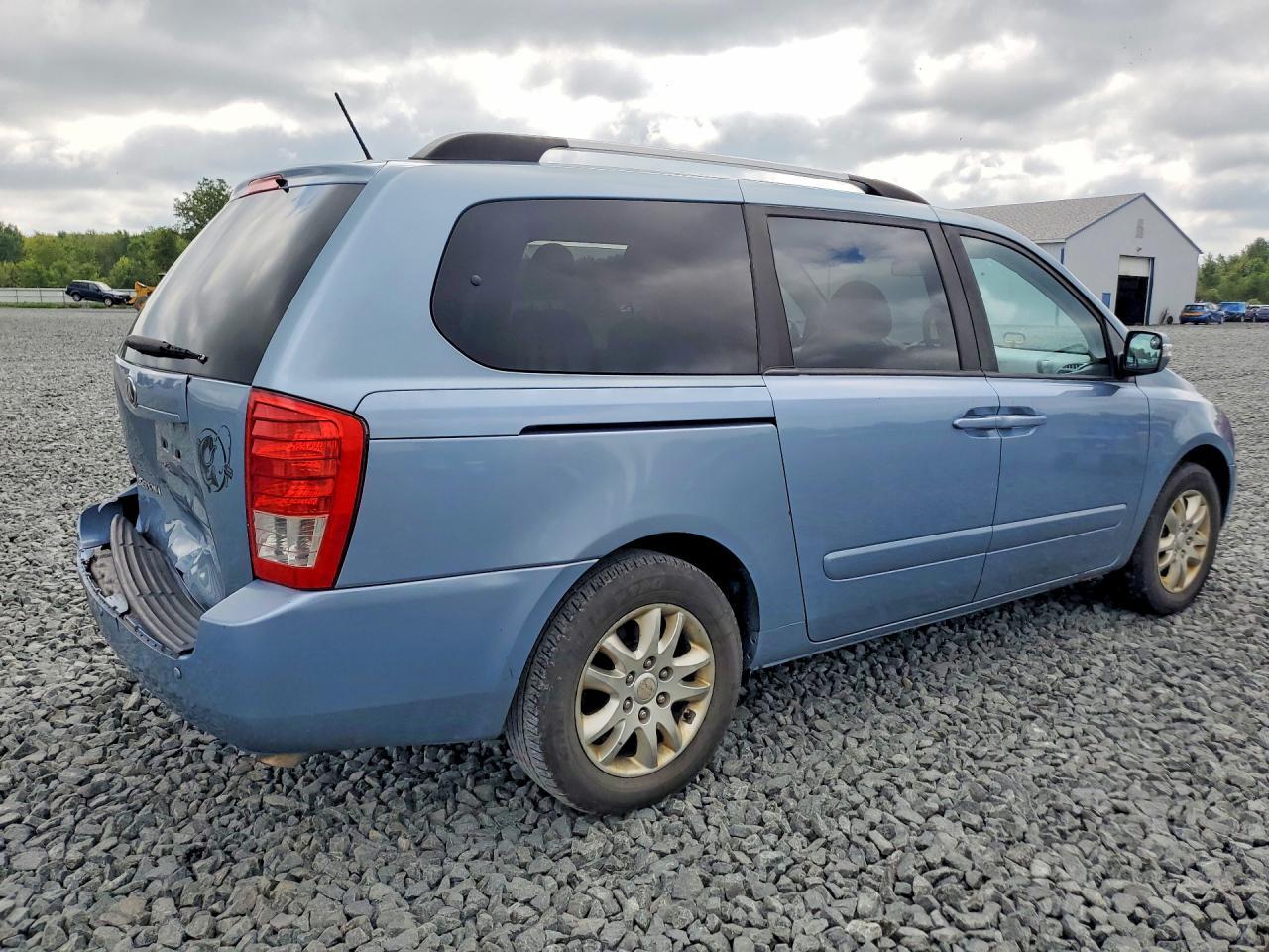 2014 Kia Sedona Lx - Фото 3