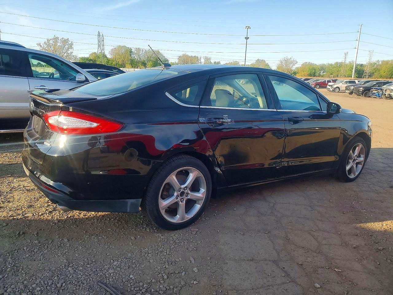 2016 Ford Fusion Se - Image 3