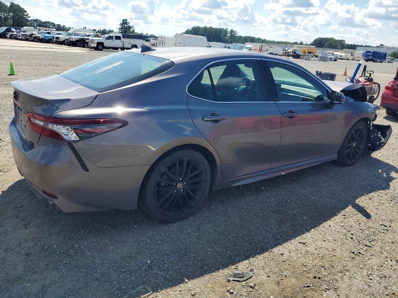 2024 Toyota Camry Xse - Image 3