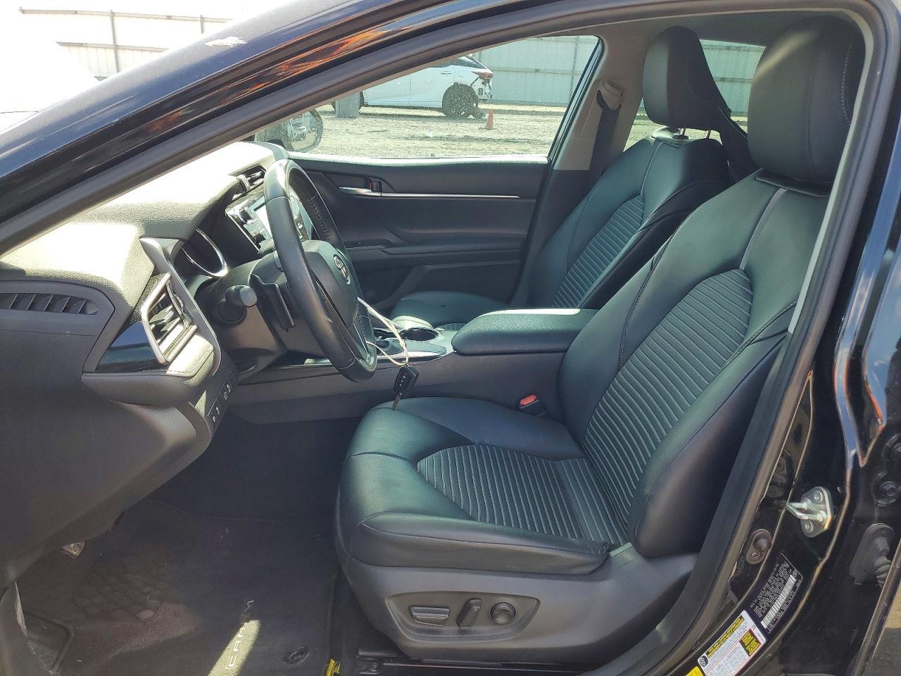 2020 Toyota Camry Se - Image 7