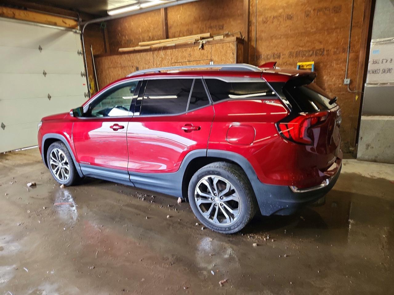2019 GMC Terrain Slt - Image 2