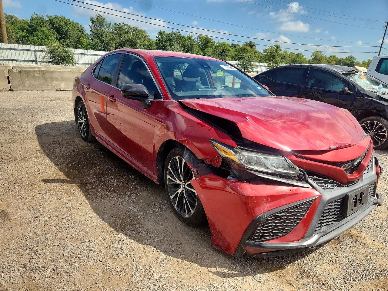2021 Toyota Camry Se - Фото 4
