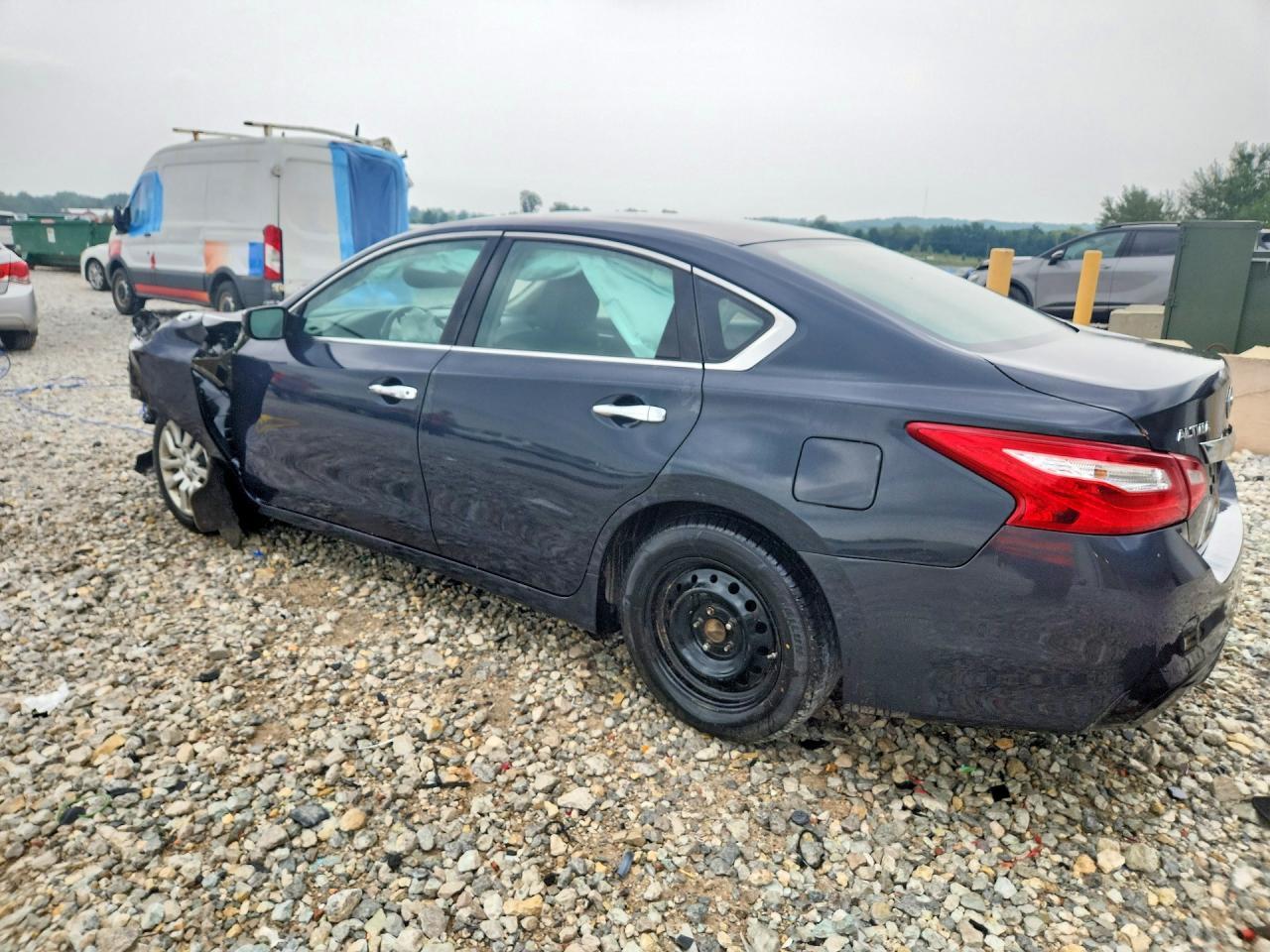 2016 Nissan Altima 2.5 S - Фото 2