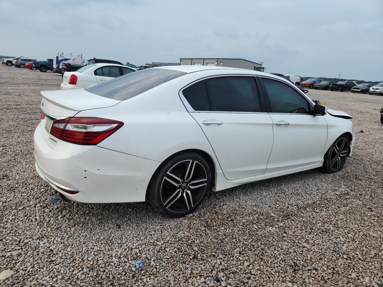 2016 Honda Accord Sport - Image 3