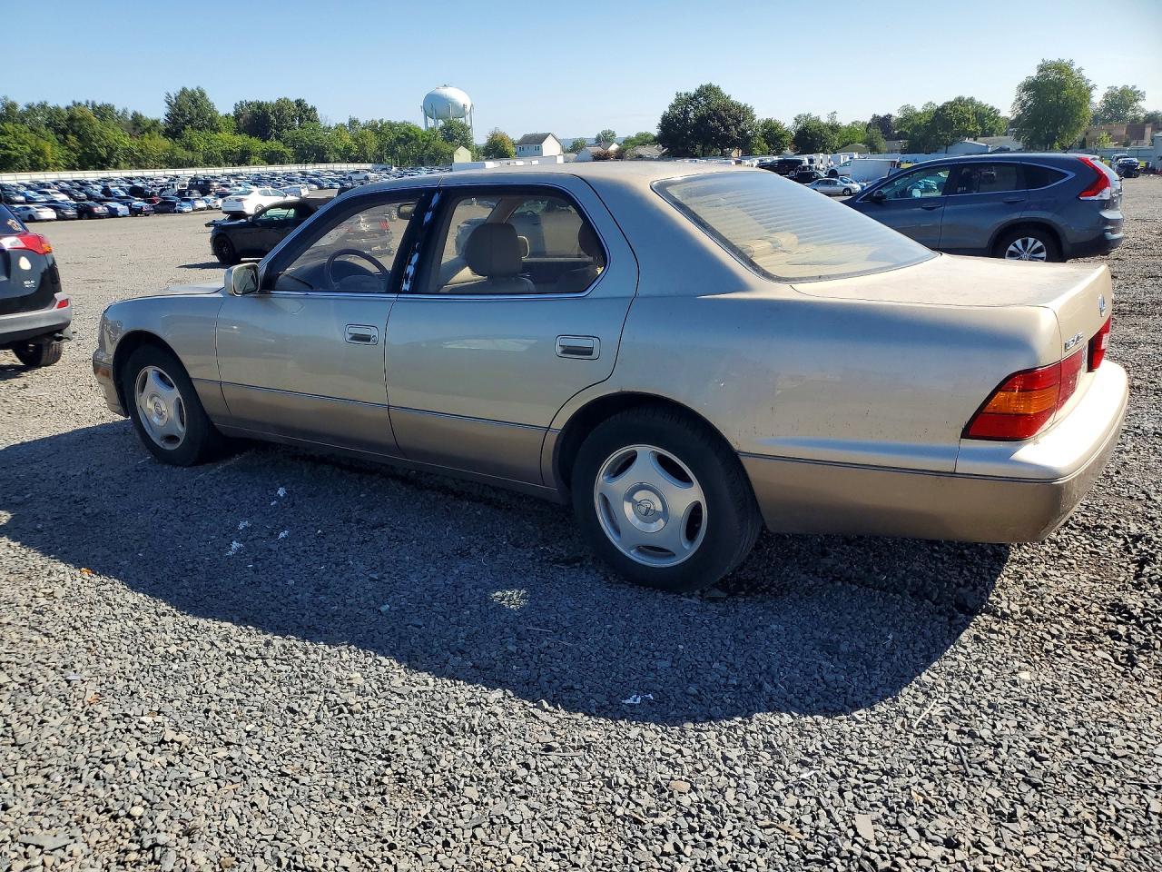 1999 Lexus Ls 400 - Image 2