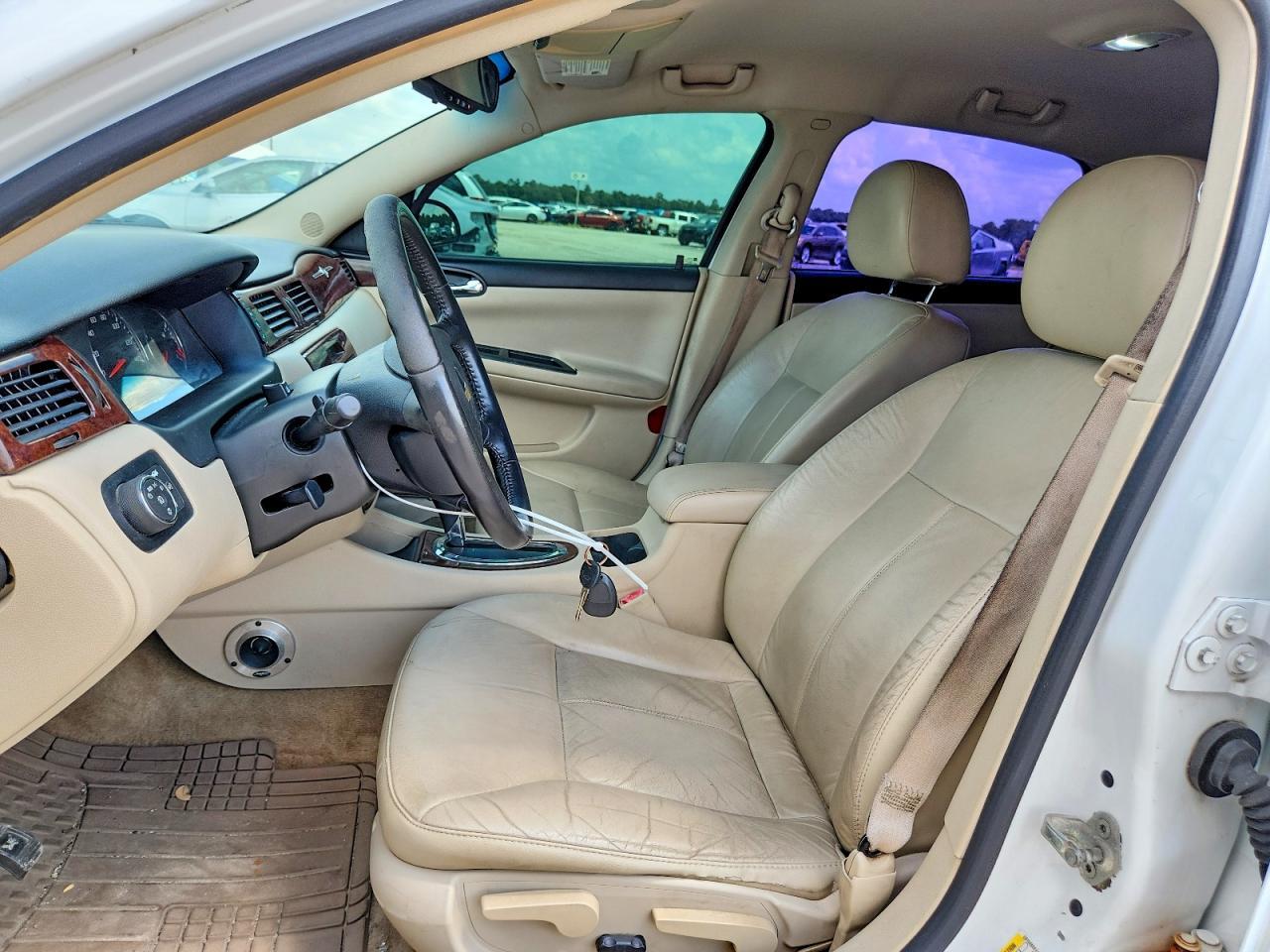 2011 Chevrolet Impala Lt - Image 7