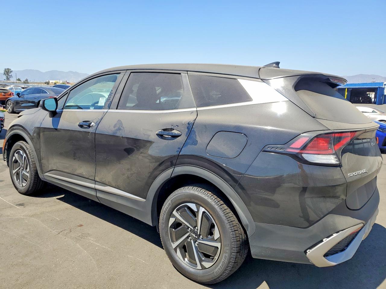 2023 Kia Sportage Lx - Фото 2