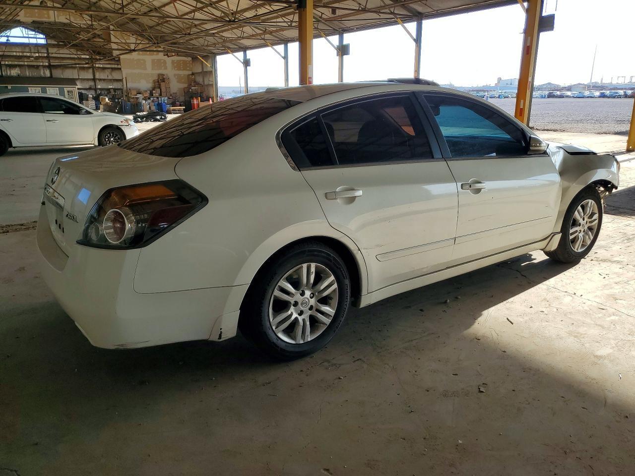 2012 Nissan Altima 2.5 - Image 3