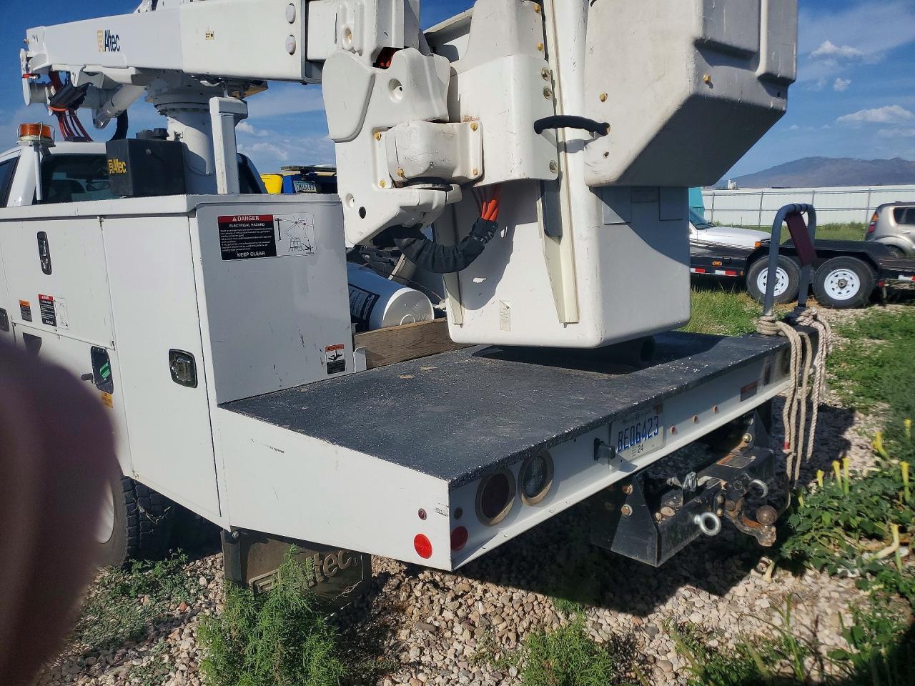 2024 Ford F550 Super Duty Bucket Truck - Фото 6