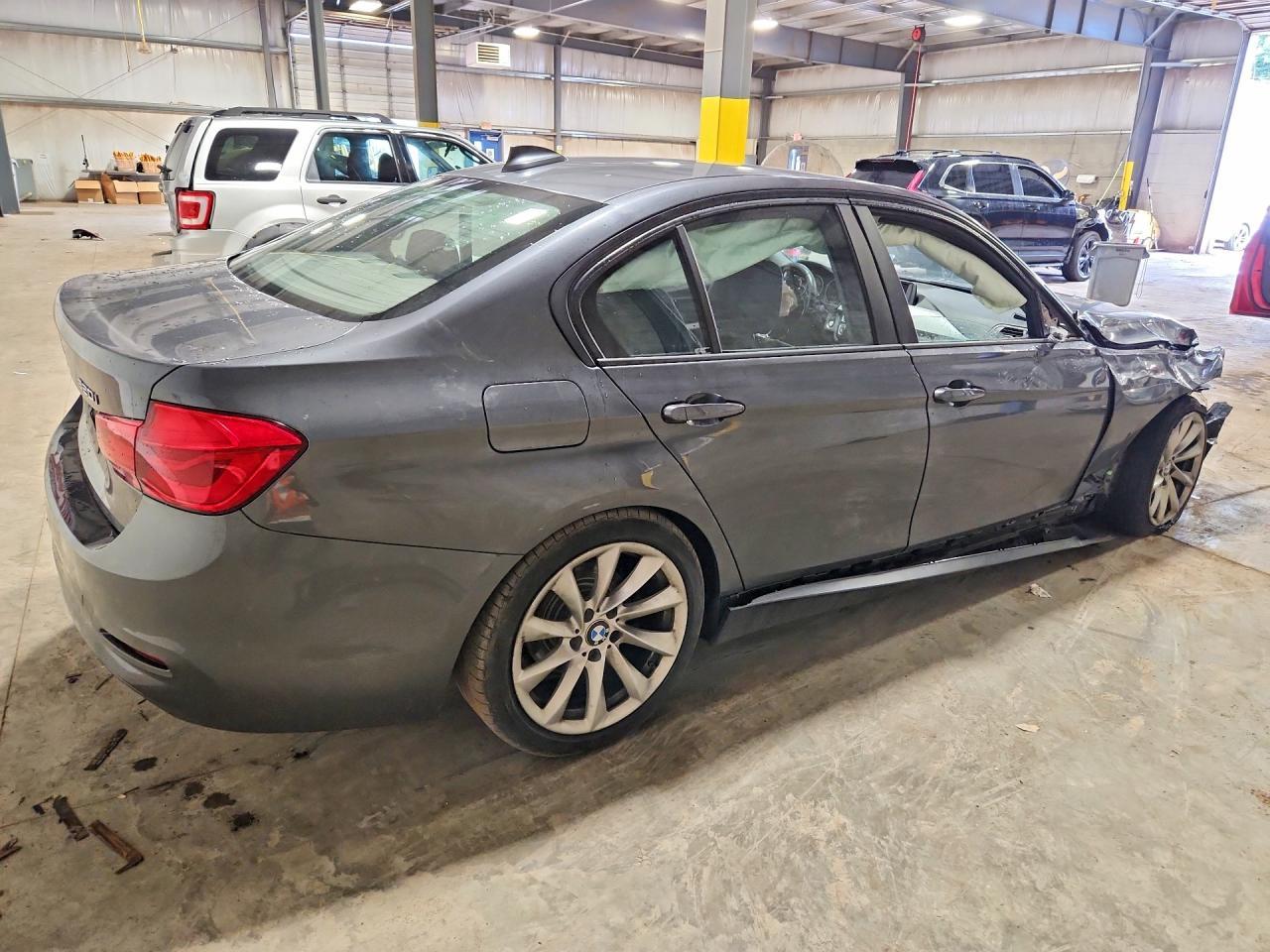 2018 BMW 320 I - Фото 3