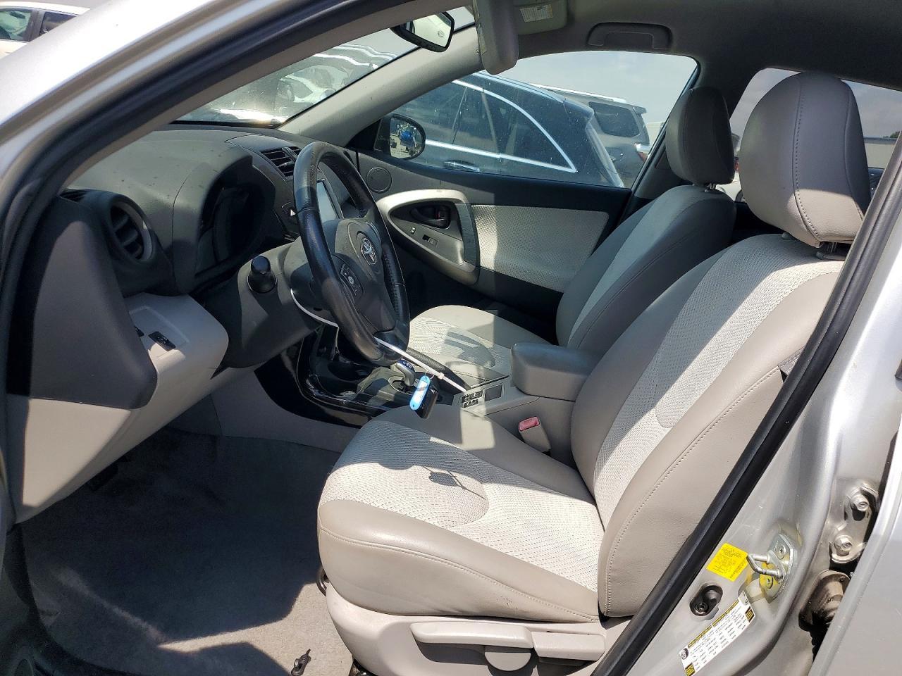 2012 Toyota Rav4 Ev Base - Image 7
