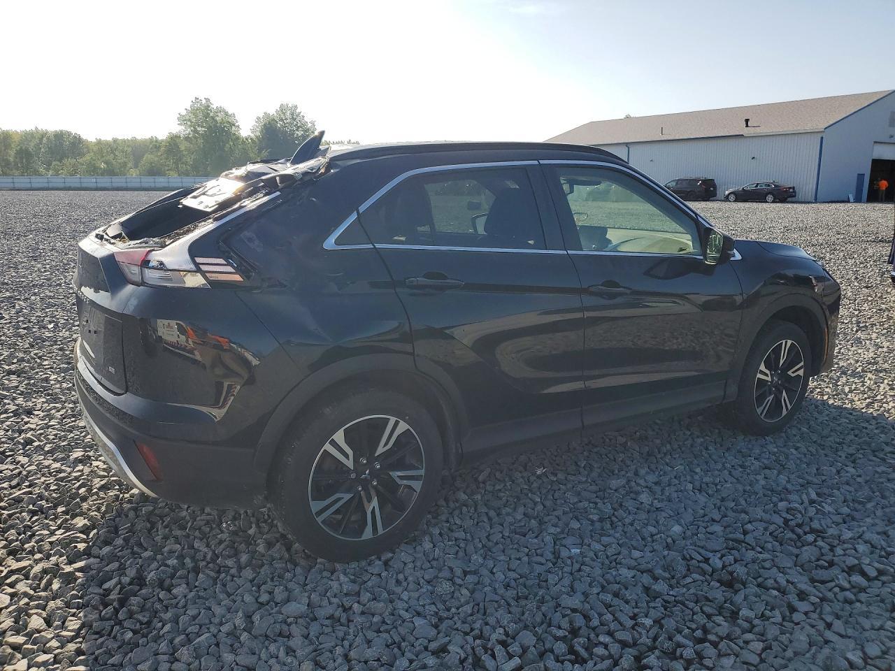 2024 Mitsubishi Eclipse Cross Se - Image 3