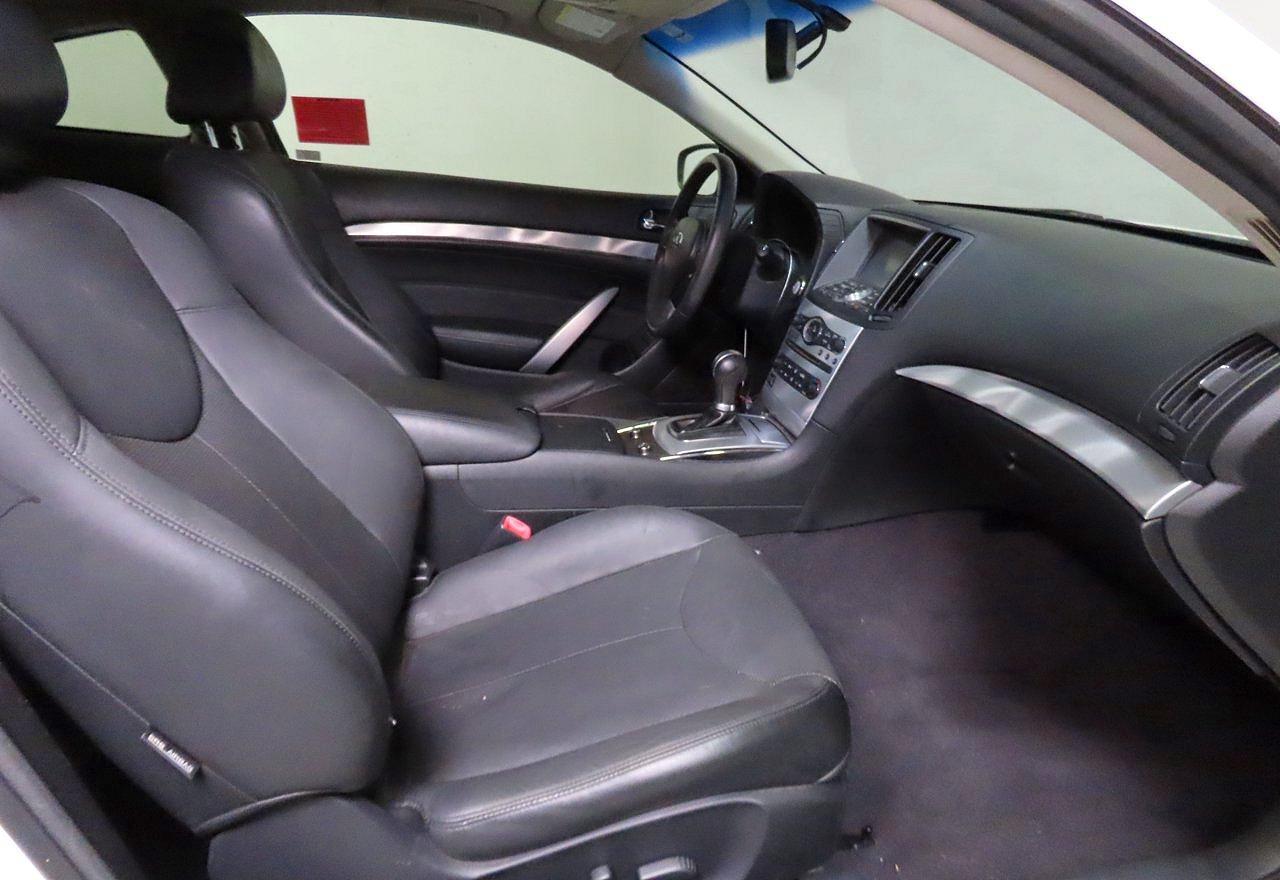 2015 Infiniti Q60 Coupe Journey - Фото 5