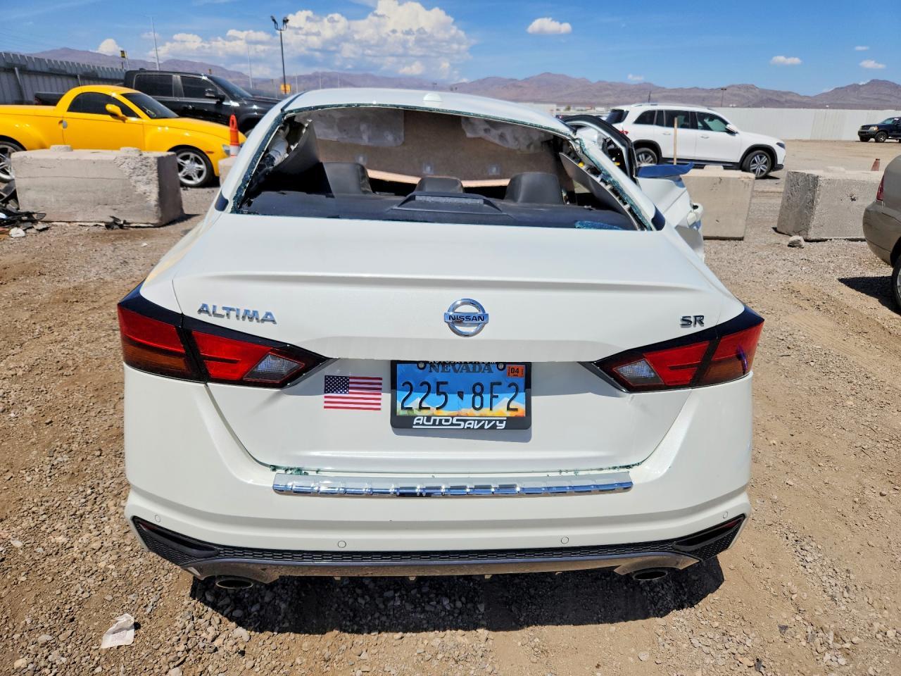 2022 Nissan Altima Sr - Фото 6