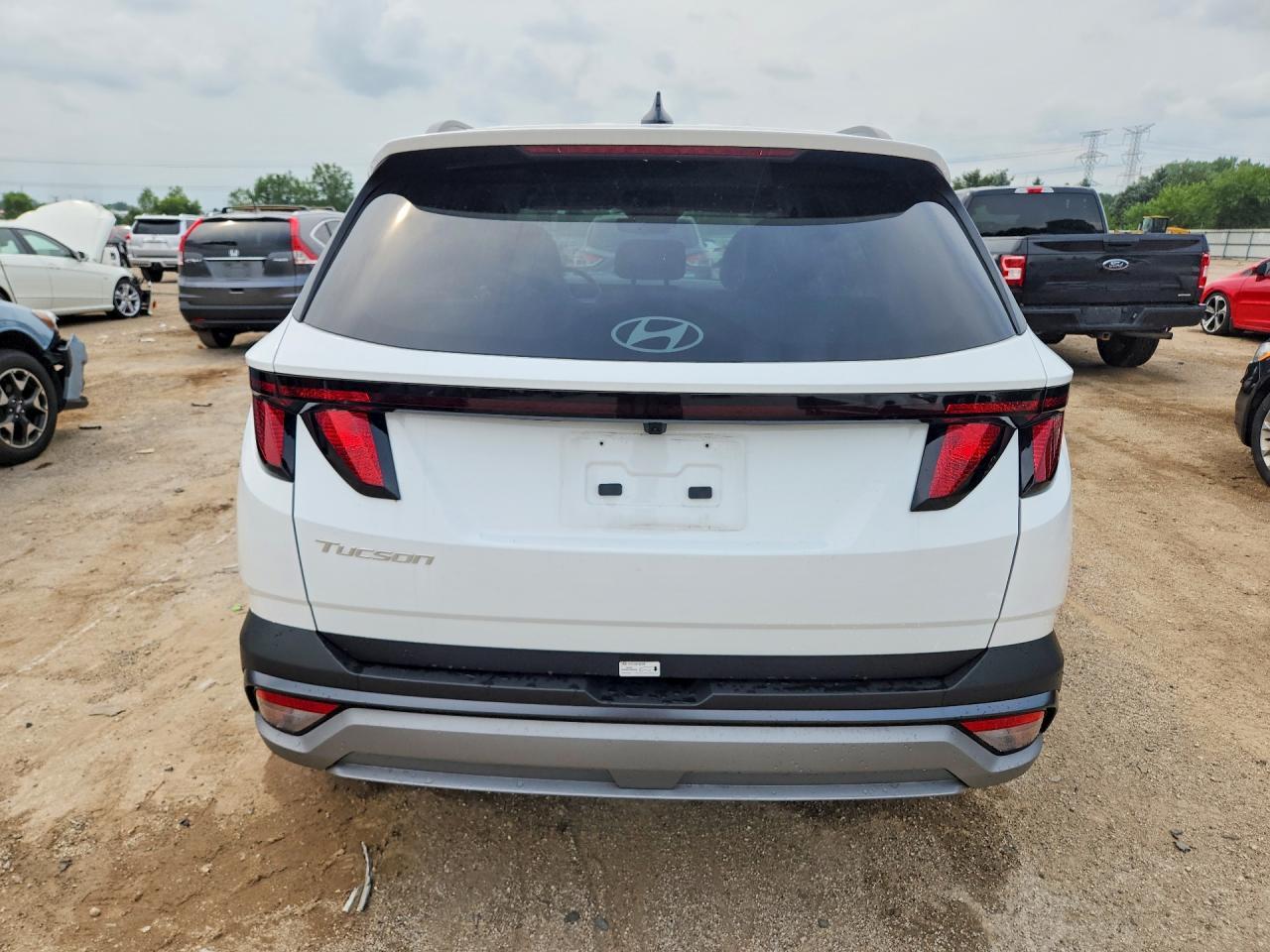 2026 Hyundai Tucson Sel - Image 6