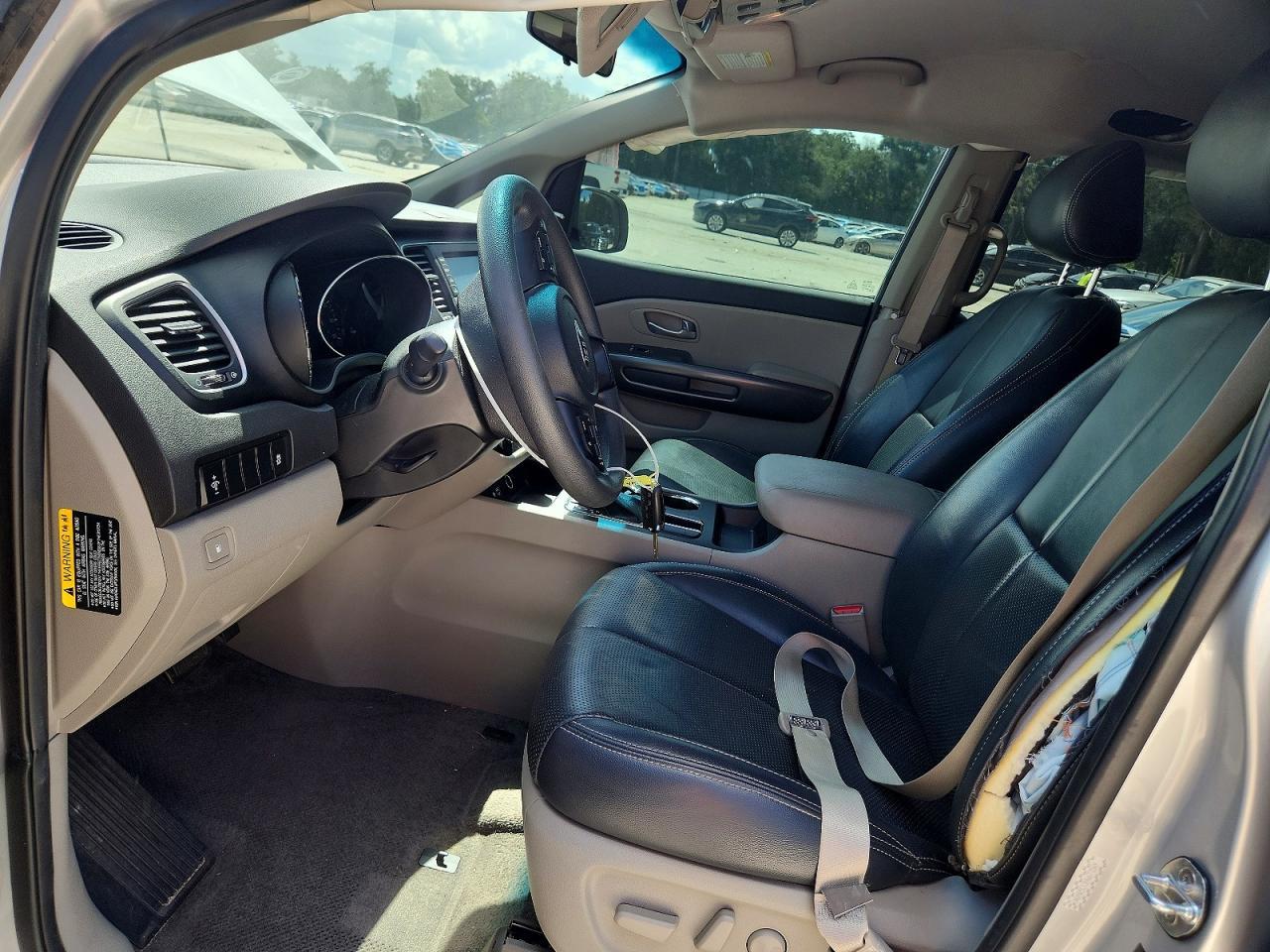 2021 Kia Sedona Lx - Фото 7