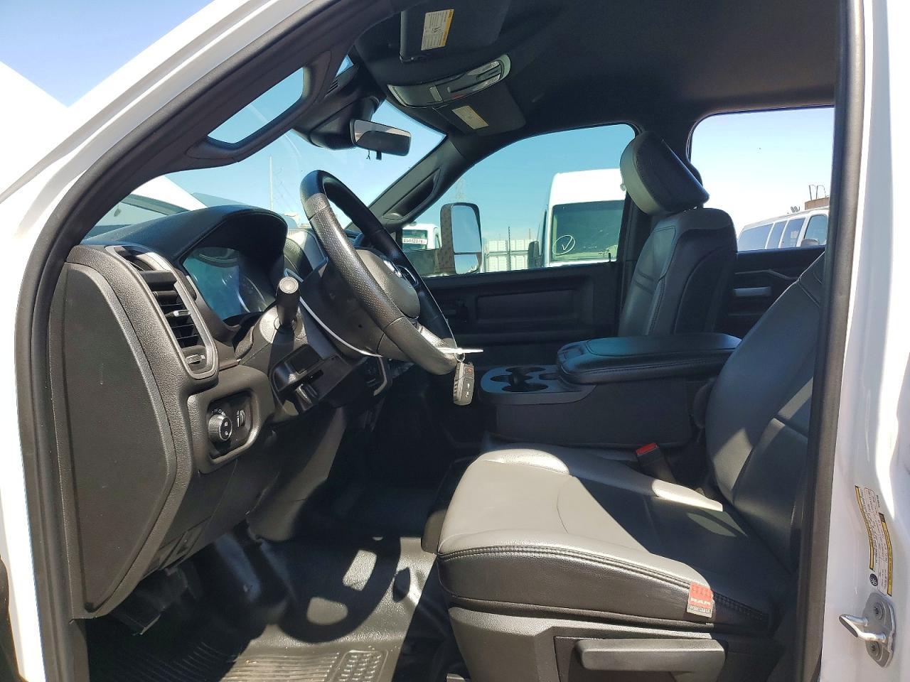 2026 Ram 3500 Tradesman - Image 7