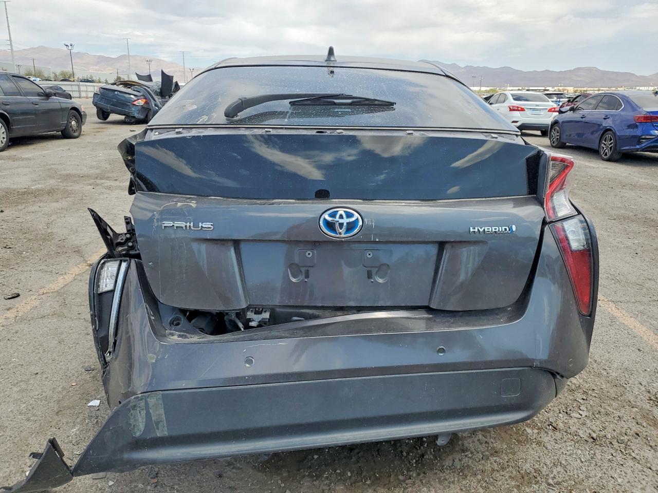 2016 Toyota Prius - Фото 6