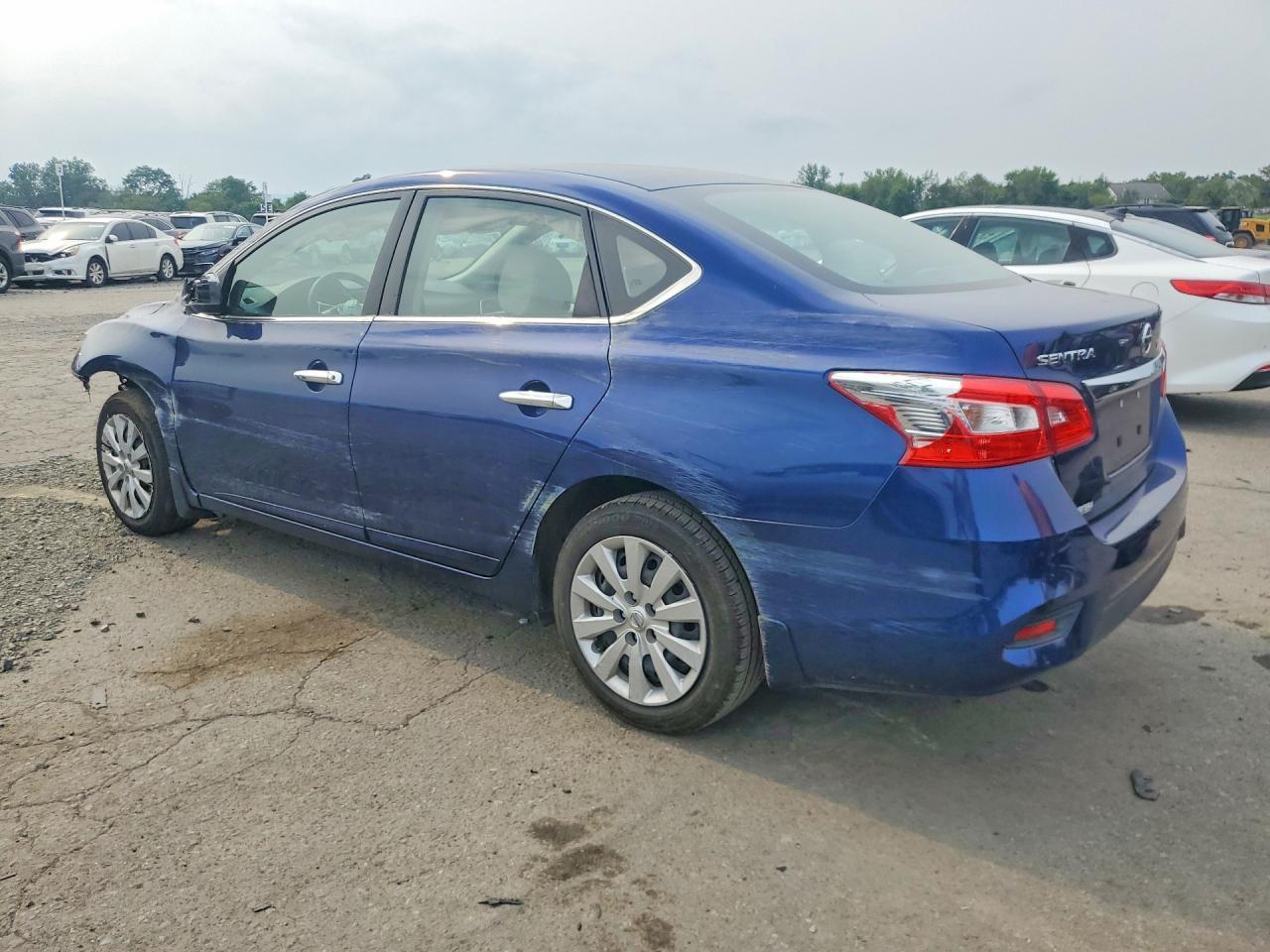 2017 Nissan Sentra S - Фото 2