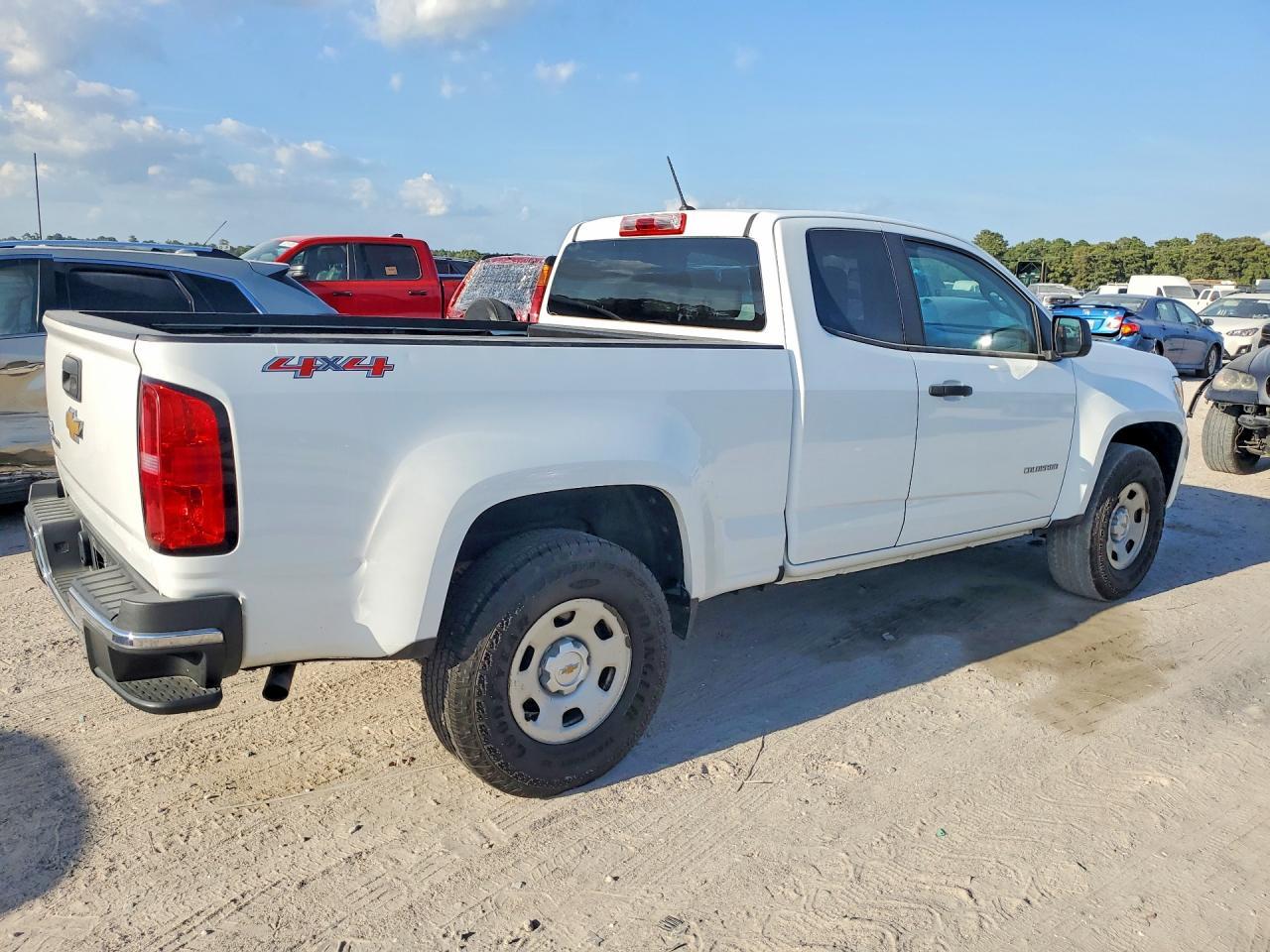 2018 Chevrolet Colorado - Фото 3