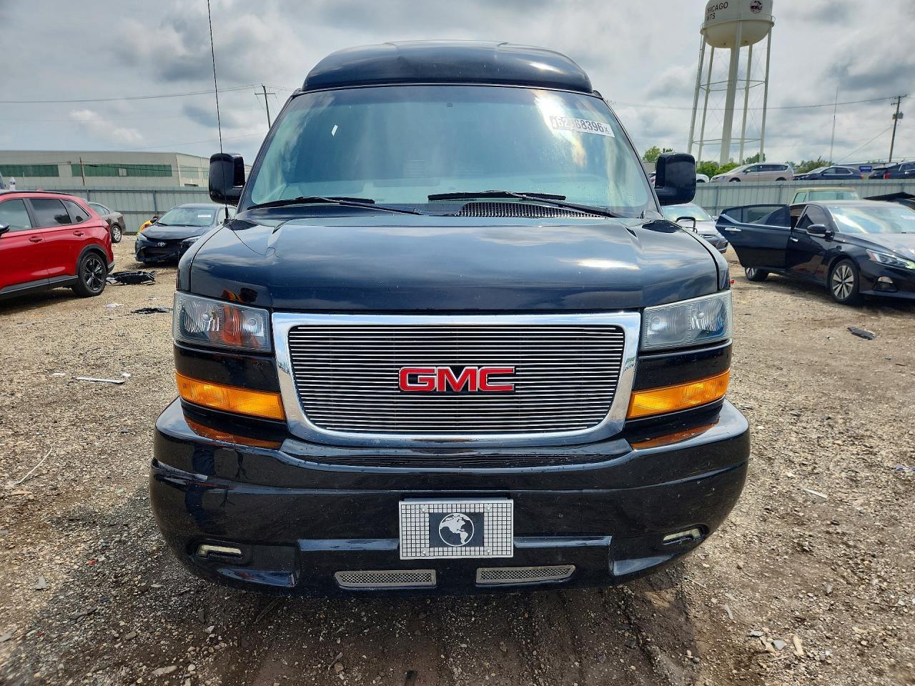 2022 GMC Savana G2500 - Фото 5